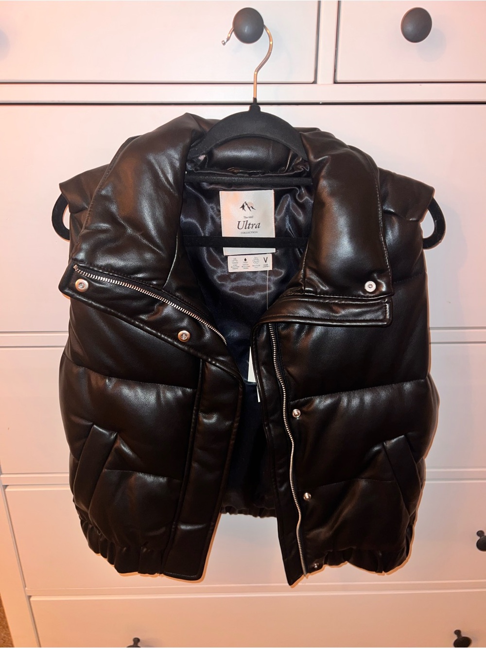 Abercrombie & Fitch Vegan Leather Ultra Puffer Vest - The Ultra Collection